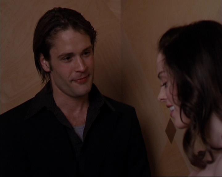 Charmed-Online-dot-419BiteMe0776.jpg