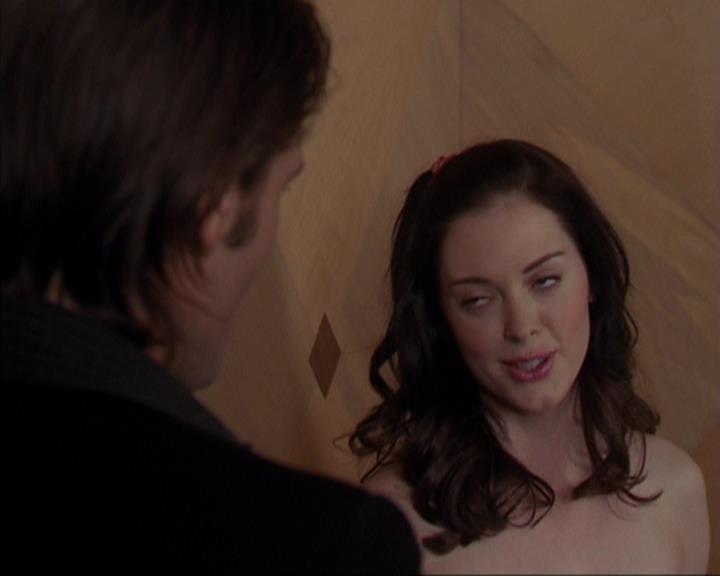 Charmed-Online-dot-419BiteMe0780.jpg