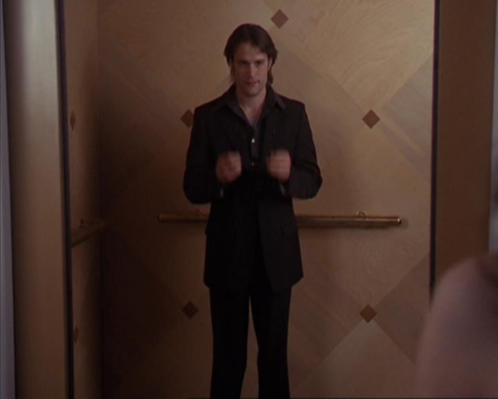 Charmed-Online-dot-419BiteMe0794.jpg