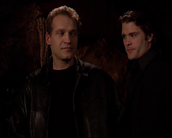 Charmed-Online-dot-419BiteMe0835.jpg