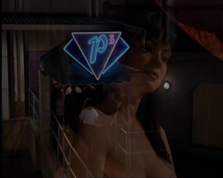 Charmed-Online-dot-419BiteMe0841.jpg