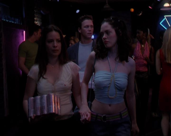 Charmed-Online-dot-419BiteMe0855.jpg