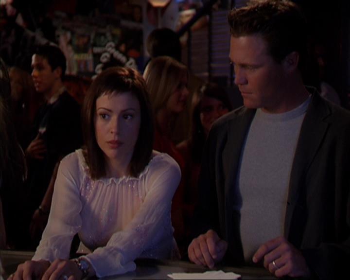 Charmed-Online-dot-419BiteMe0880.jpg