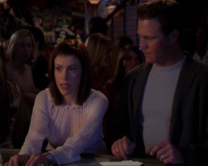 Charmed-Online-dot-419BiteMe0881.jpg