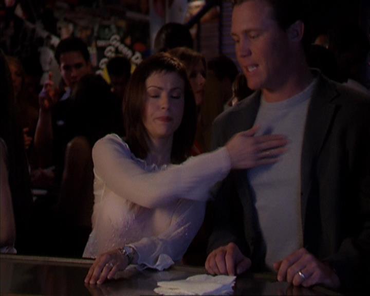 Charmed-Online-dot-419BiteMe0905.jpg