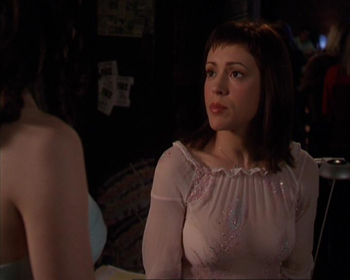 Charmed-Online-dot-419BiteMe0944.jpg