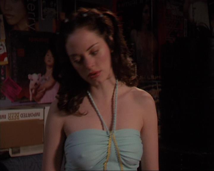 Charmed-Online-dot-419BiteMe0967.jpg