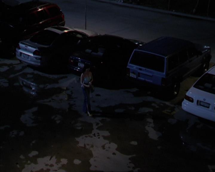 Charmed-Online-dot-419BiteMe0973.jpg