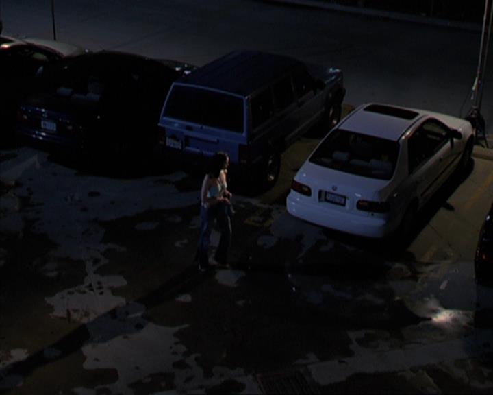 Charmed-Online-dot-419BiteMe0979.jpg