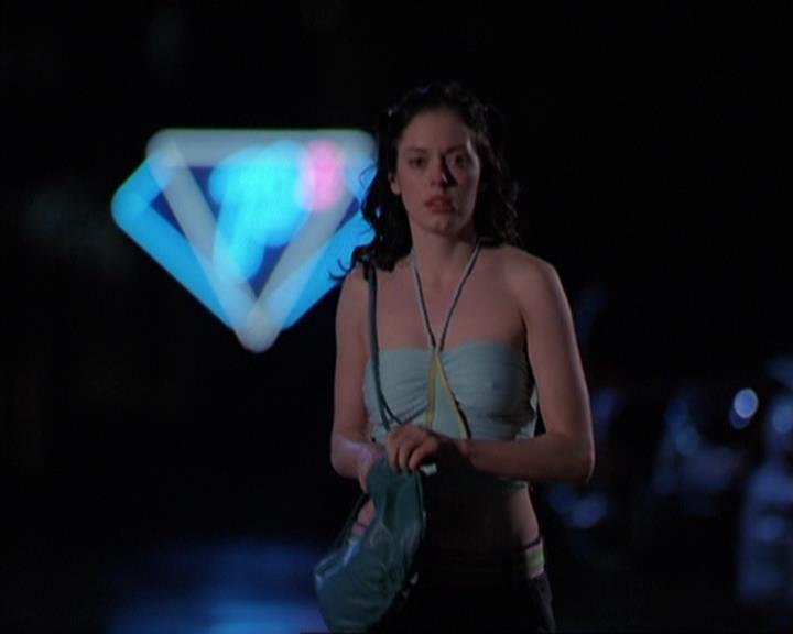 Charmed-Online-dot-419BiteMe0985.jpg