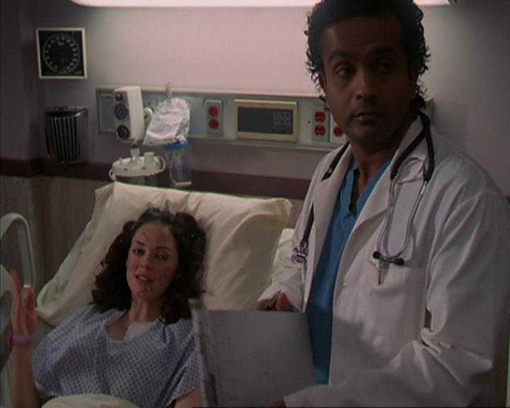 Charmed-Online-dot-419BiteMe1029.jpg