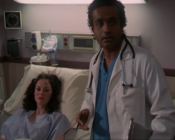 Charmed-Online-dot-419BiteMe1048.jpg
