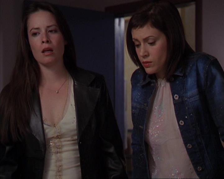 Charmed-Online-dot-419BiteMe1064.jpg