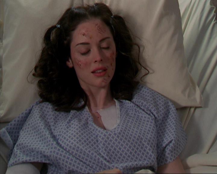 Charmed-Online-dot-419BiteMe1071.jpg