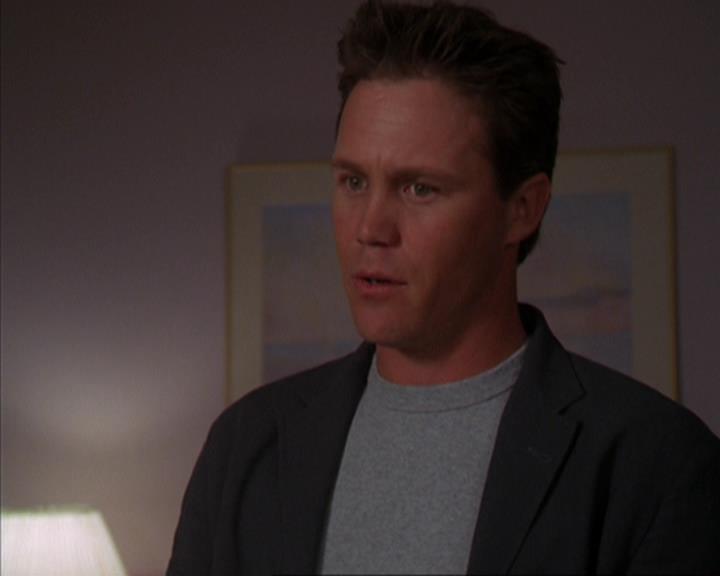 Charmed-Online-dot-419BiteMe1079.jpg