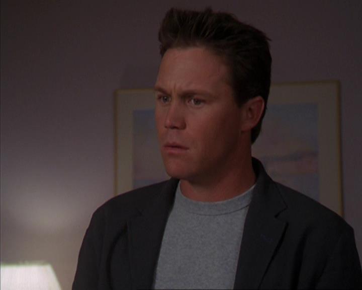 Charmed-Online-dot-419BiteMe1107.jpg