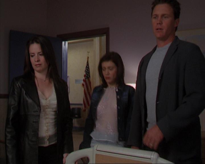 Charmed-Online-dot-419BiteMe1109.jpg