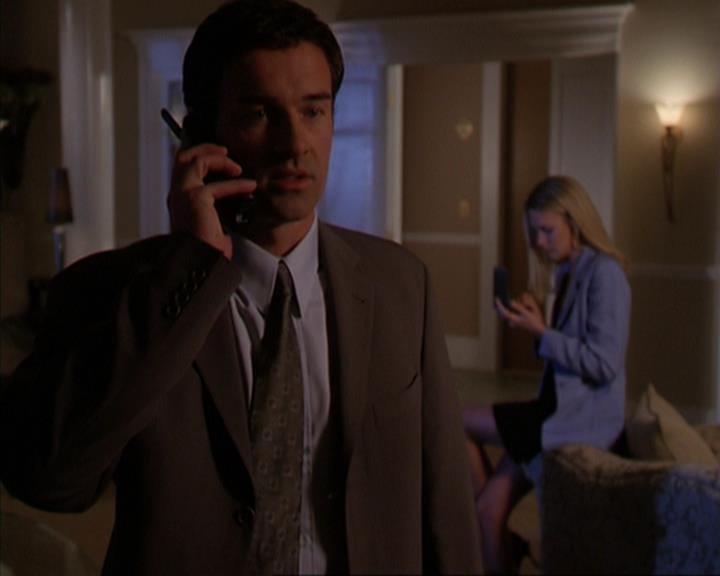 Charmed-Online-dot-419BiteMe1146.jpg