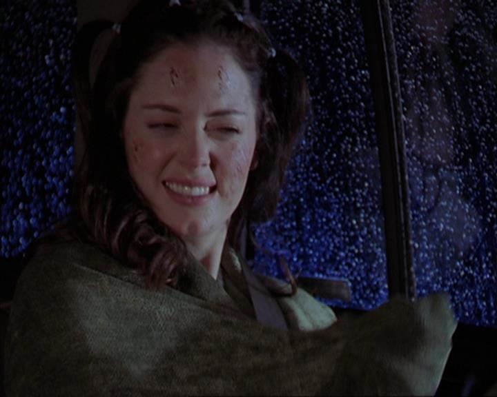 Charmed-Online-dot-419BiteMe1153.jpg