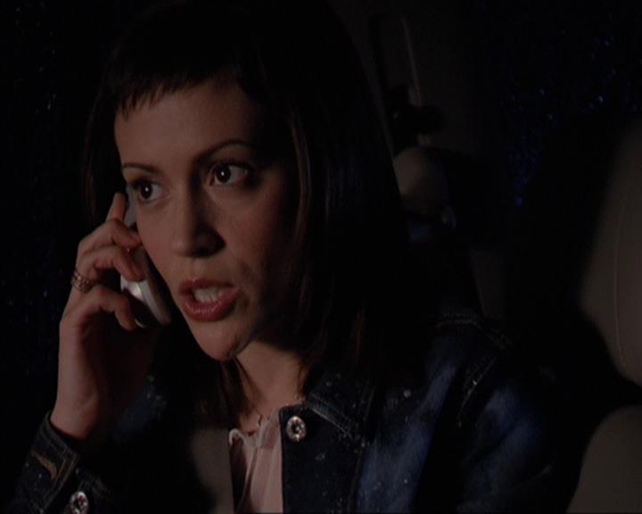 Charmed-Online-dot-419BiteMe1172.jpg