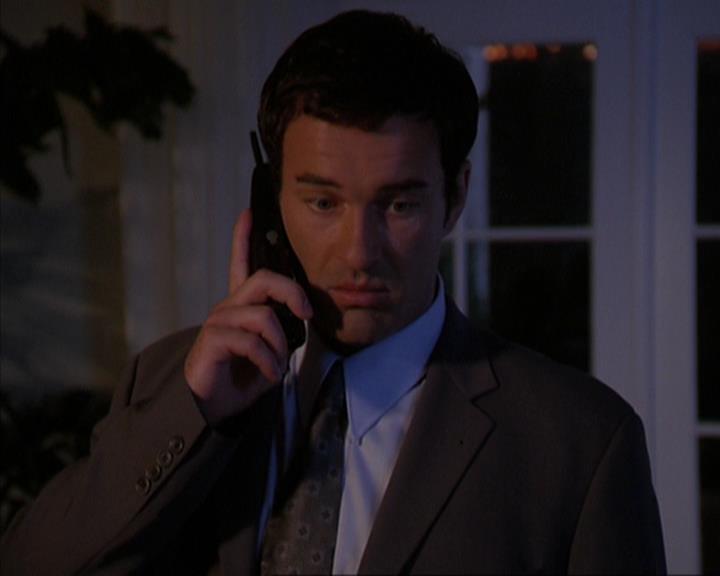 Charmed-Online-dot-419BiteMe1173.jpg