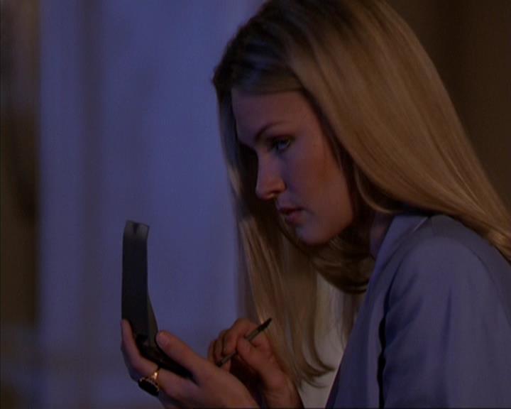 Charmed-Online-dot-419BiteMe1174.jpg