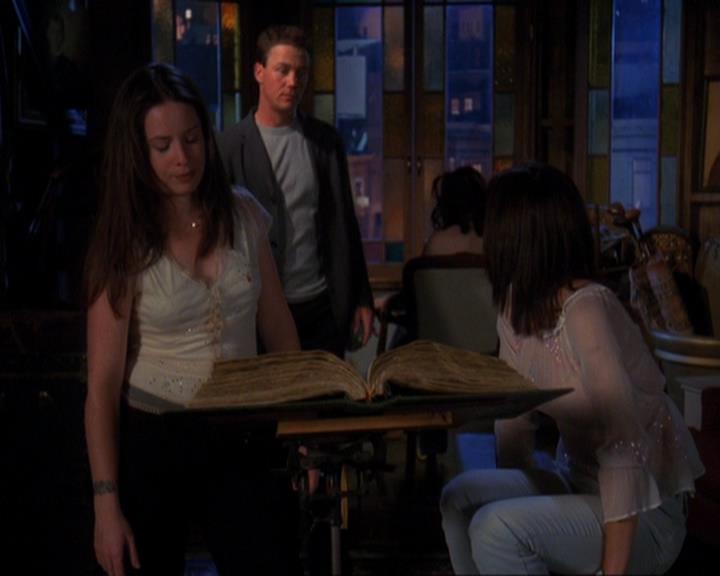 Charmed-Online-dot-419BiteMe1232.jpg
