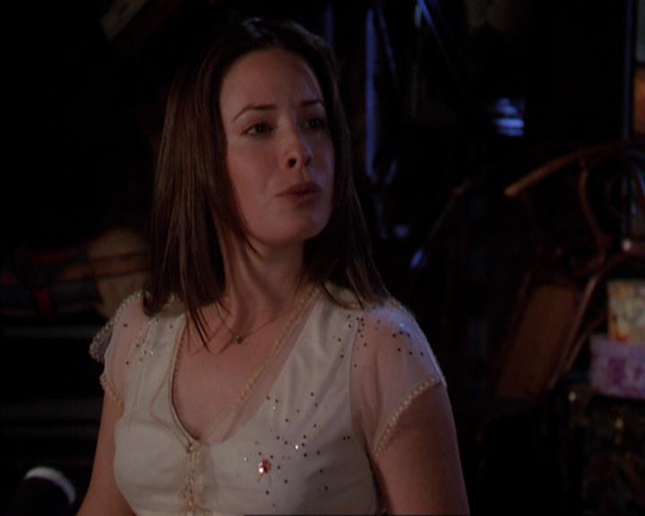 Charmed-Online-dot-419BiteMe1266.jpg