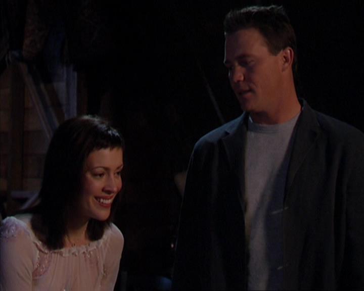Charmed-Online-dot-419BiteMe1268.jpg