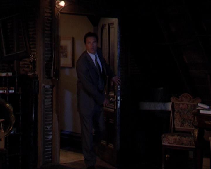 Charmed-Online-dot-419BiteMe1279.jpg