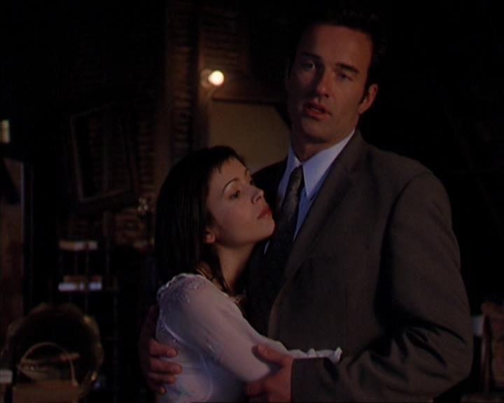 Charmed-Online-dot-419BiteMe1295.jpg