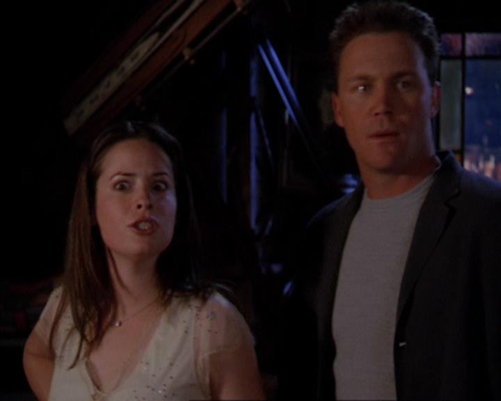 Charmed-Online-dot-419BiteMe1329.jpg