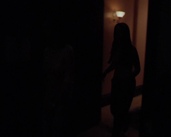 Charmed-Online-dot-419BiteMe1332.jpg