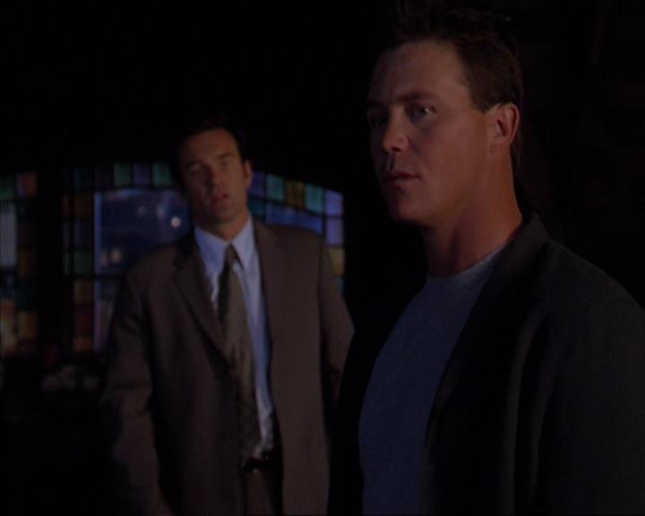 Charmed-Online-dot-419BiteMe1369.jpg