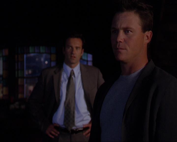 Charmed-Online-dot-419BiteMe1397.jpg