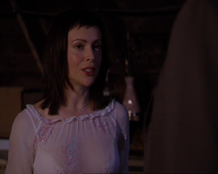 Charmed-Online-dot-419BiteMe1441.jpg