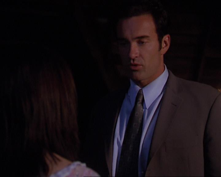 Charmed-Online-dot-419BiteMe1445.jpg