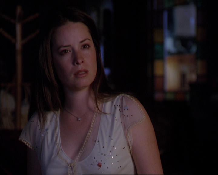 Charmed-Online-dot-419BiteMe1453.jpg