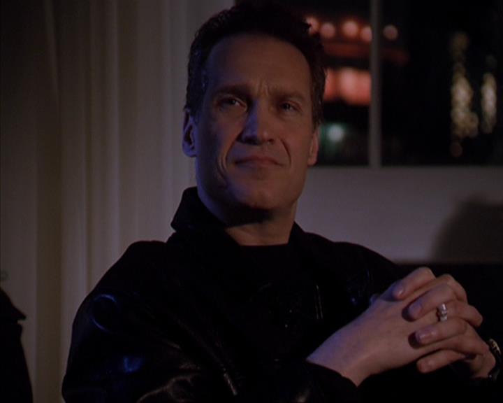 Charmed-Online-dot-419BiteMe1504.jpg