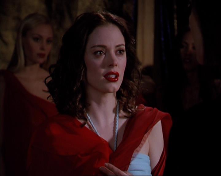 Charmed-Online-dot-419BiteMe1632.jpg
