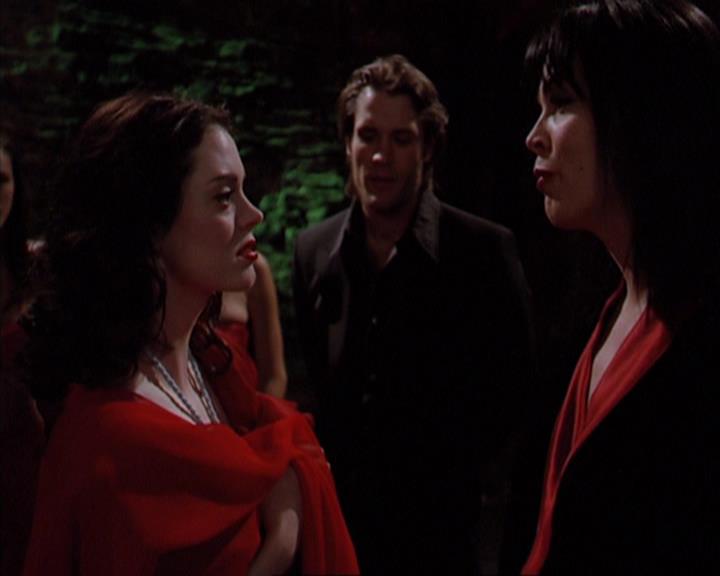 Charmed-Online-dot-419BiteMe1634.jpg