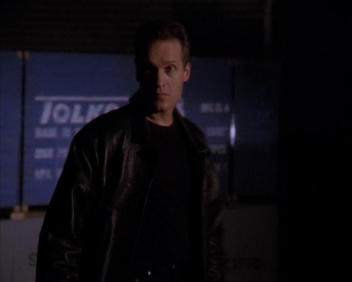 Charmed-Online-dot-419BiteMe1664.jpg