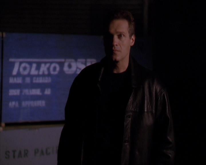Charmed-Online-dot-419BiteMe1665.jpg