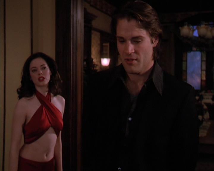 Charmed-Online-dot-419BiteMe1730.jpg