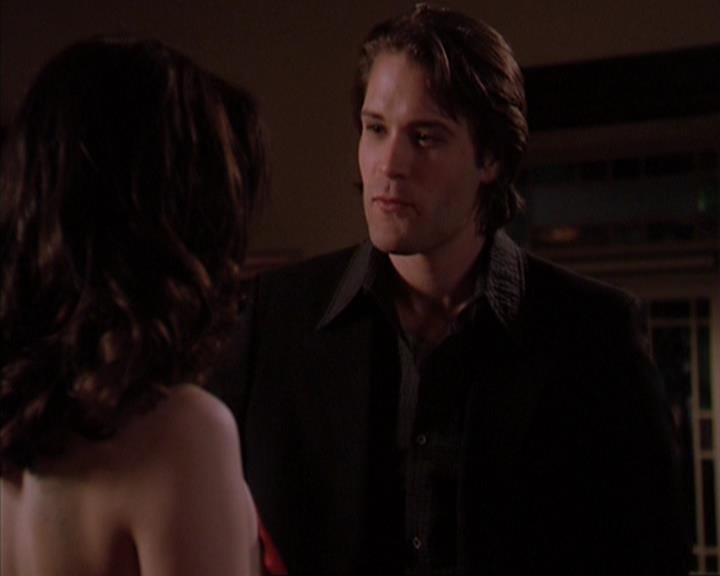 Charmed-Online-dot-419BiteMe1754.jpg