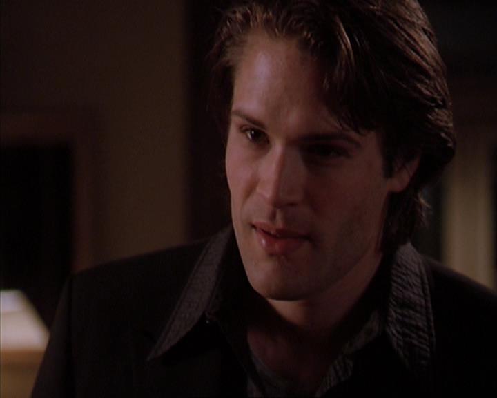 Charmed-Online-dot-419BiteMe1777.jpg