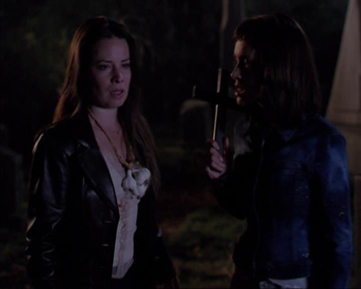 Charmed-Online-dot-419BiteMe1913.jpg