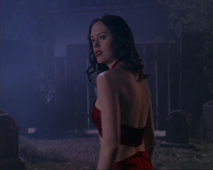 Charmed-Online-dot-419BiteMe1961.jpg