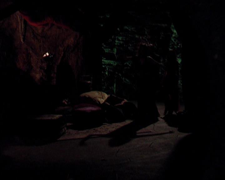 Charmed-Online-dot-419BiteMe1981.jpg