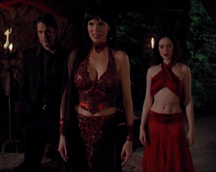 Charmed-Online-dot-419BiteMe1986.jpg